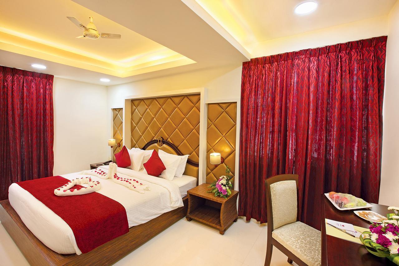 Joyees Residency Hotel Kottayam Eksteriør billede