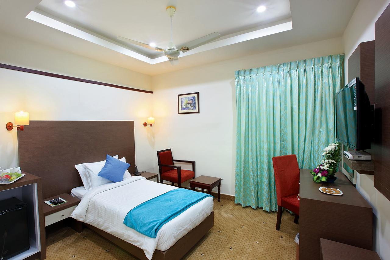 Joyees Residency Hotel Kottayam Eksteriør billede