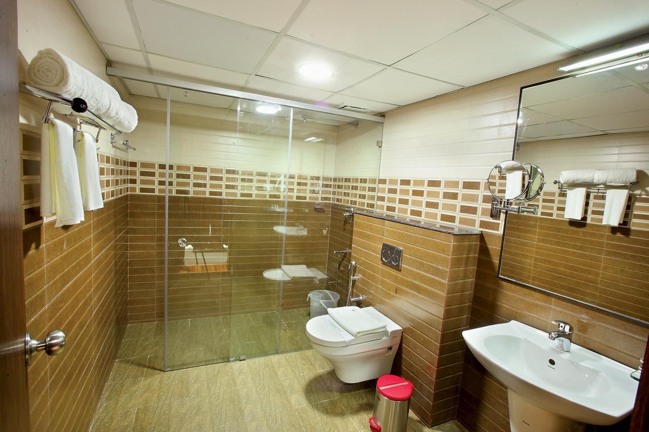 Joyees Residency Hotel Kottayam Eksteriør billede