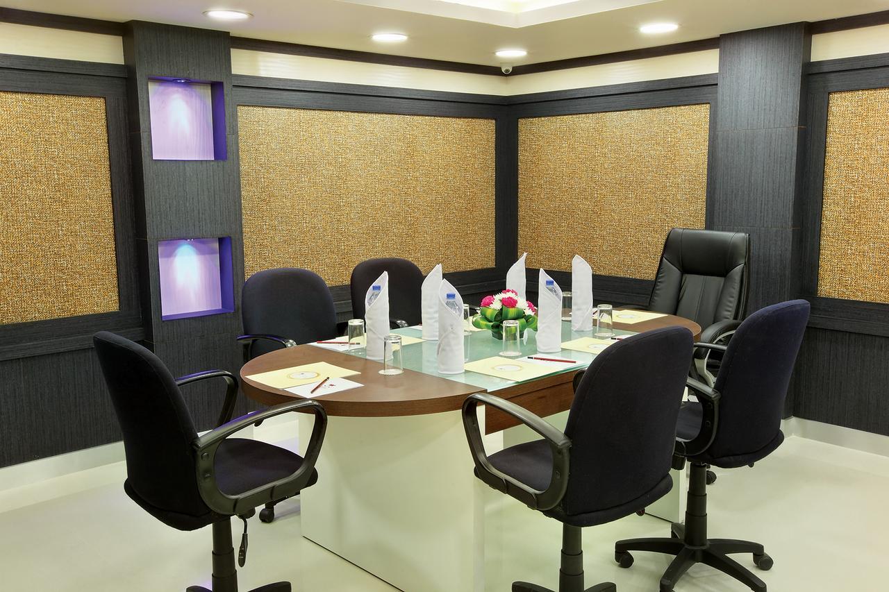 Joyees Residency Hotel Kottayam Eksteriør billede